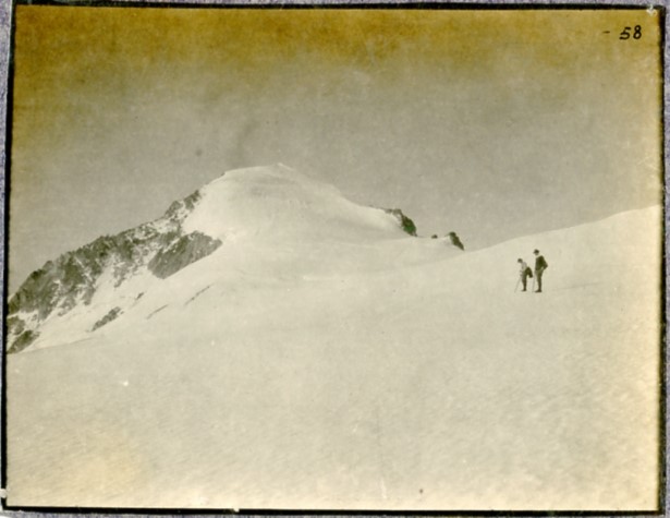 Carè Alto dalla vedretta di Lares