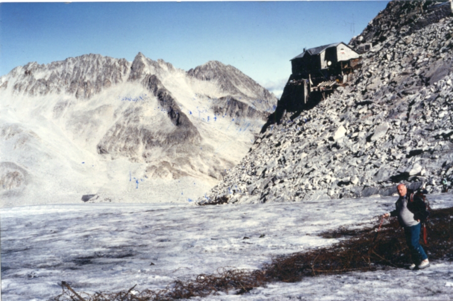 Rifugio ai Caduti dell'Adamello