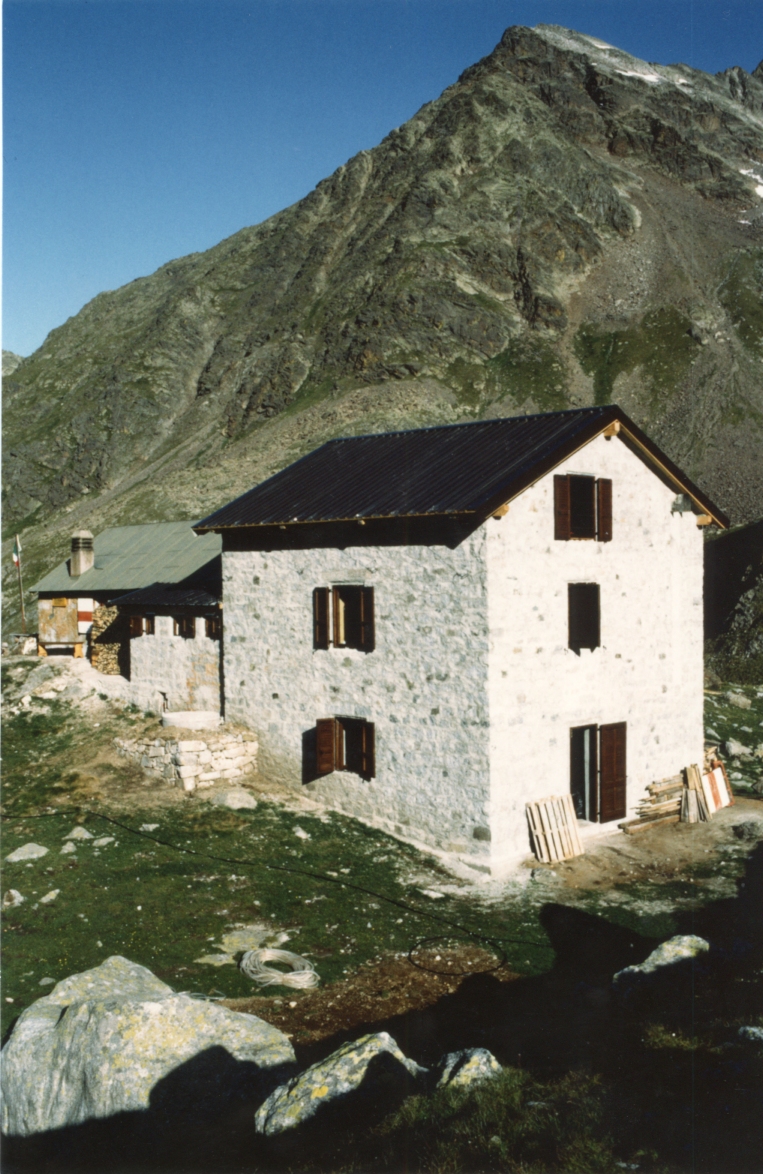 Rifugio Baitone ora Tonolini