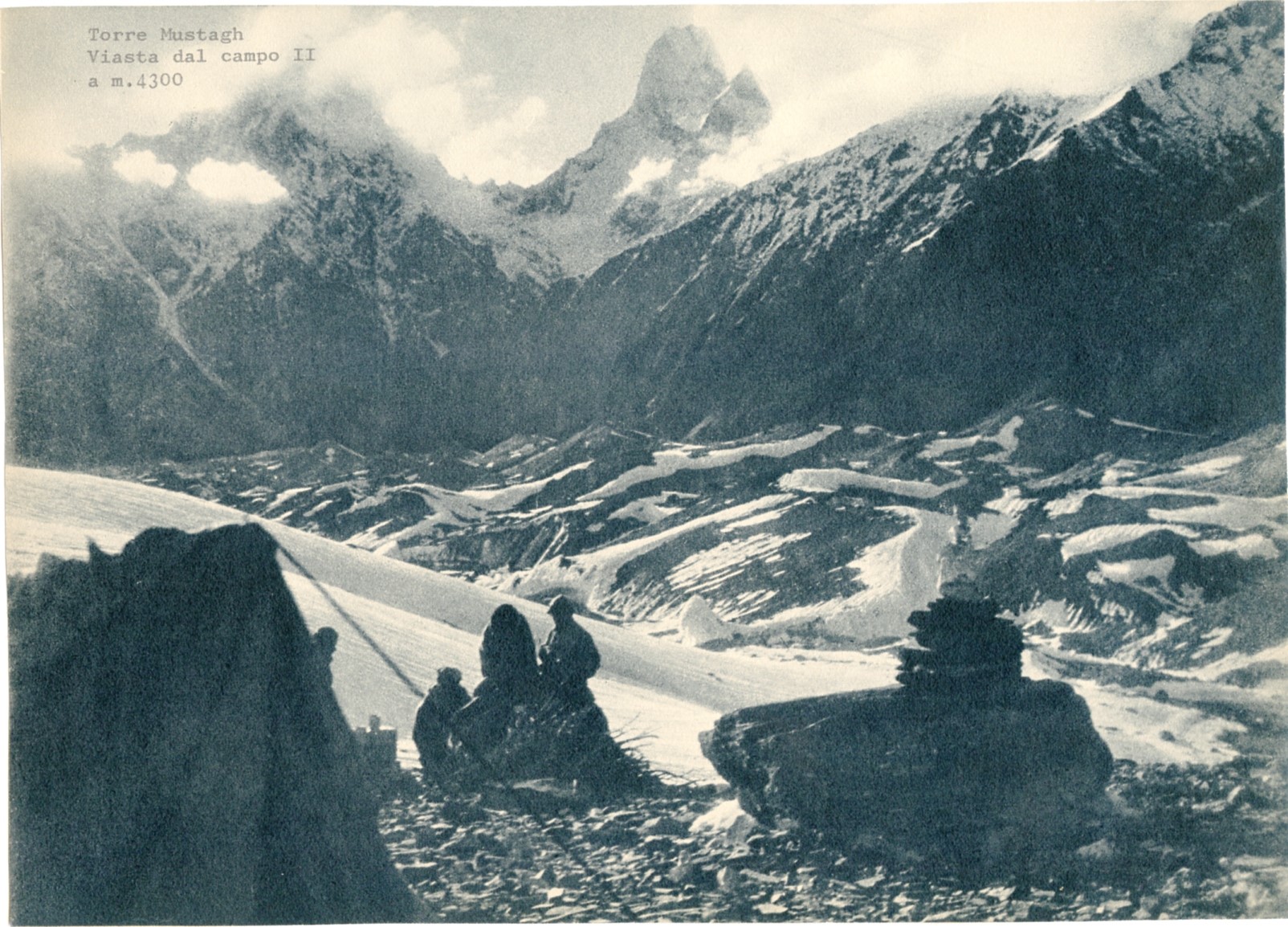Torre Mustagh vista dal campo II m 4300